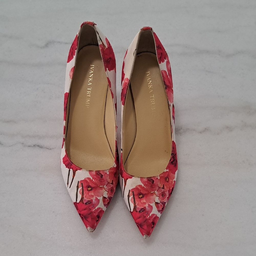 Ivanka Trump Sz. 8 Women's Floral Red Heels